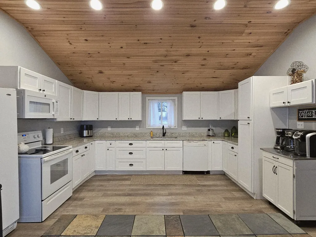 4492 E Bear Lake Road Jefferson Township MI 49266