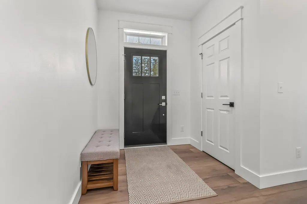 25 Hillsdale Commons Drive Hillsdale City MI 49242