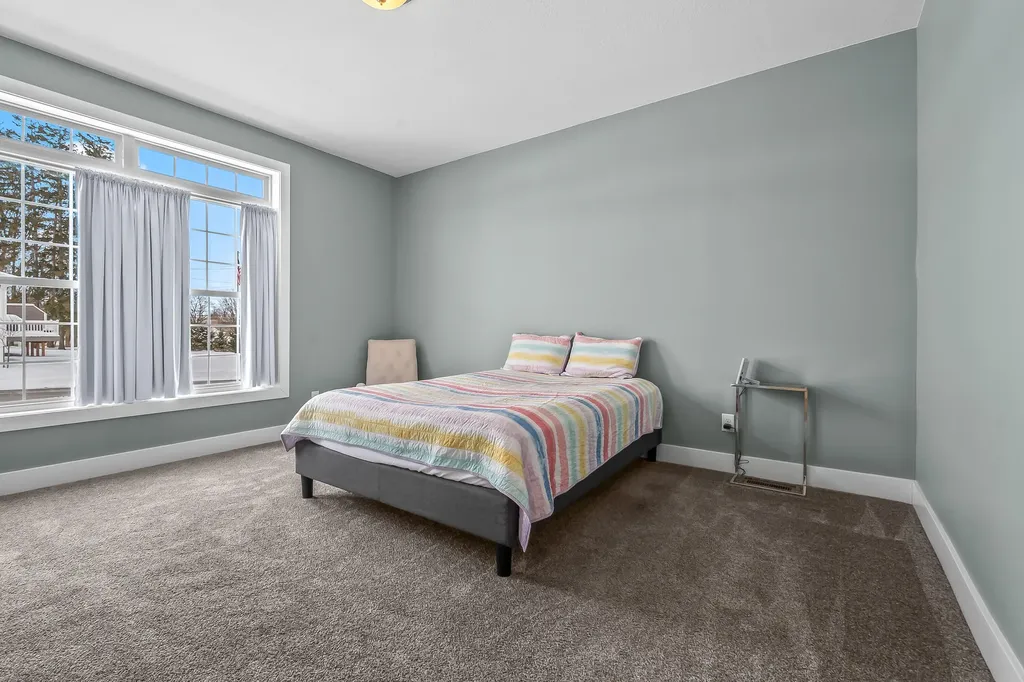 25 Hillsdale Commons Drive Hillsdale City MI 49242