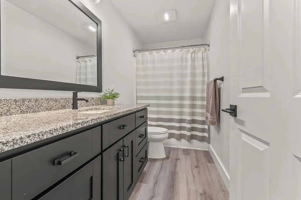 25 Hillsdale Commons Drive Hillsdale City MI 49242