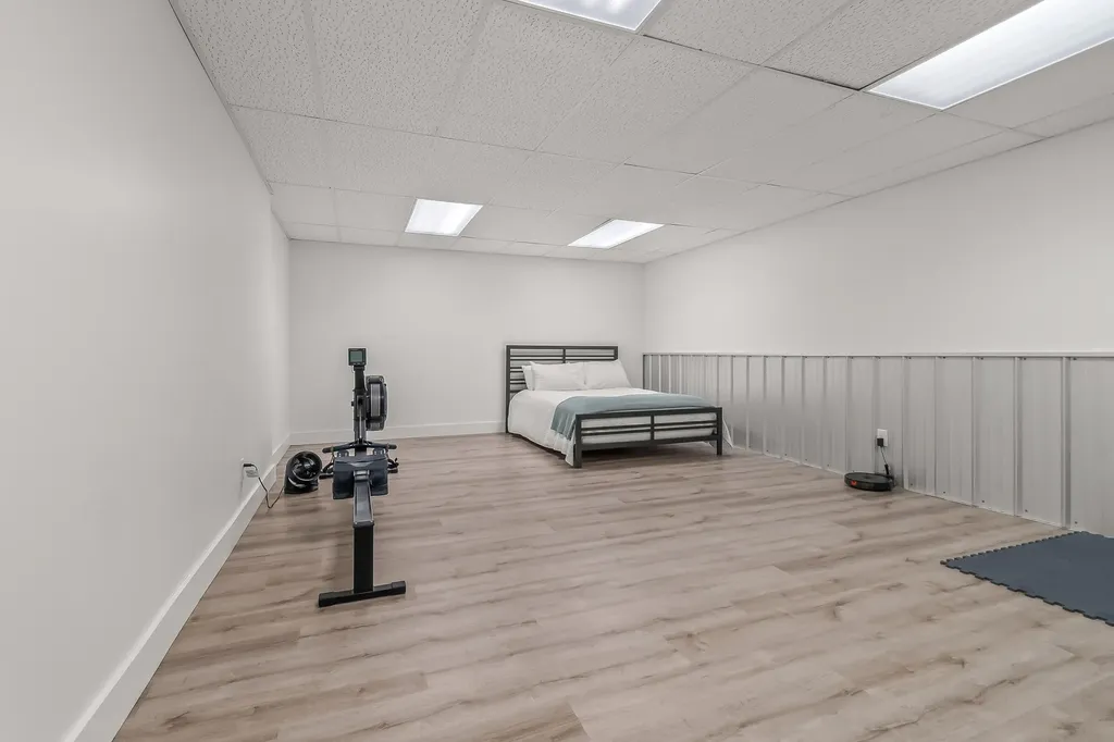 25 Hillsdale Commons Drive Hillsdale City MI 49242