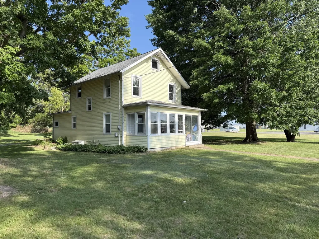 315 Reading Avenue Jonesville City MI 49250