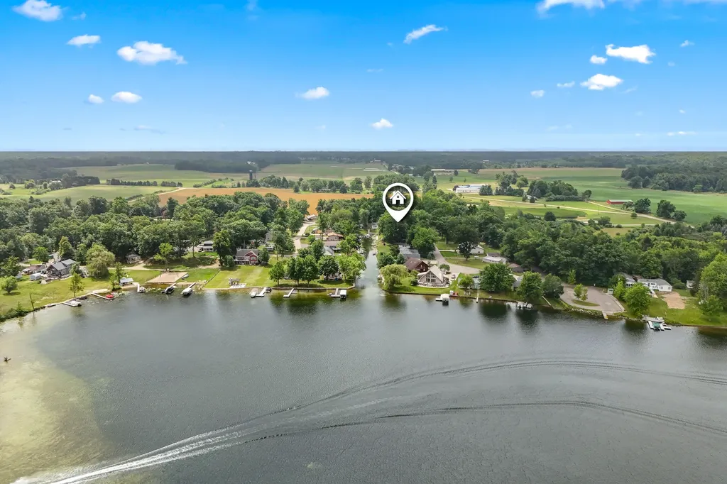 6915 Rowley Drive Jefferson Township MI 49266