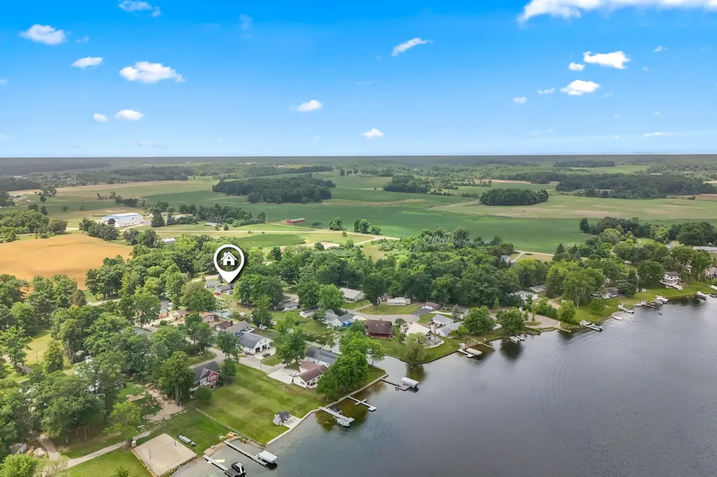 6915 Rowley Drive Jefferson Township MI 49266