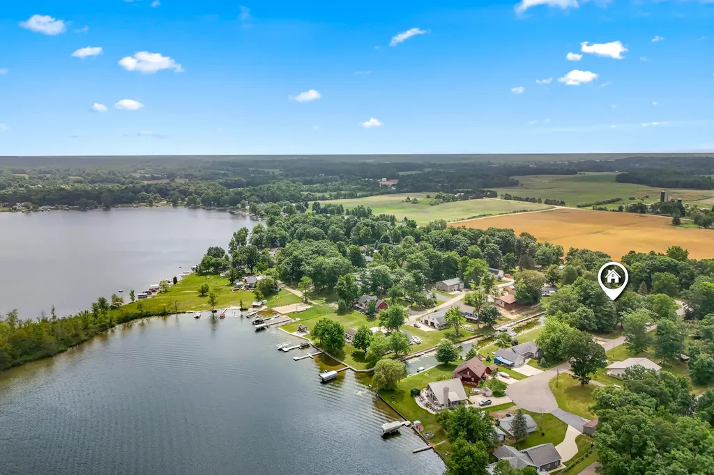 6915 Rowley Drive Jefferson Township MI 49266