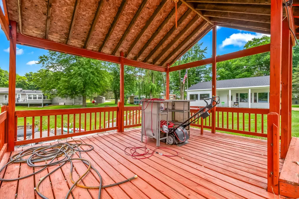 6915 Rowley Drive Jefferson Township MI 49266