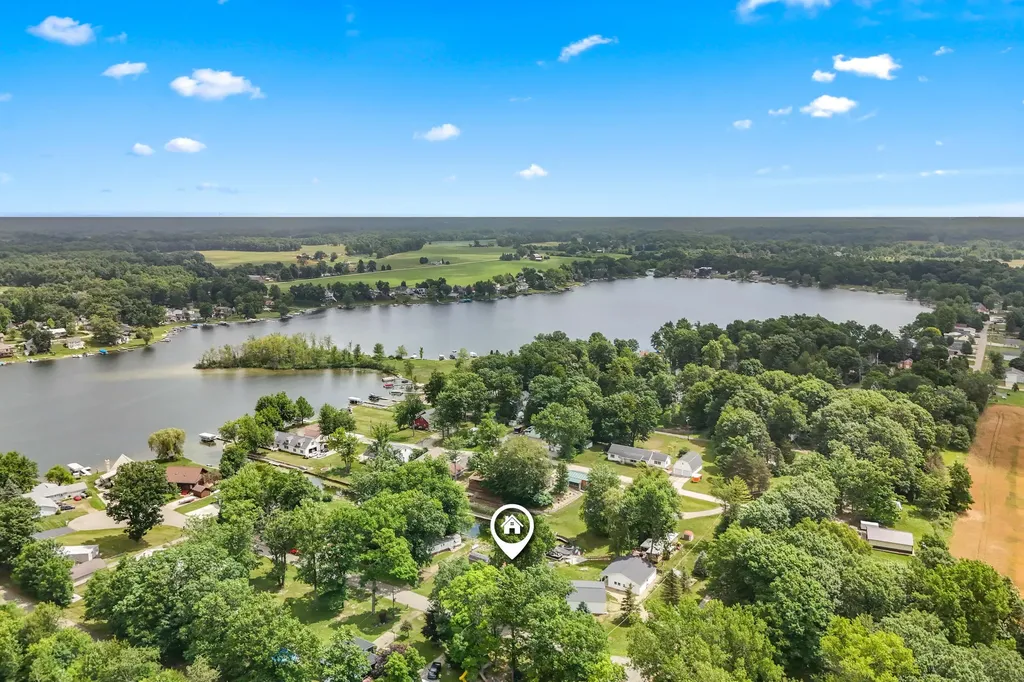 6915 Rowley Drive Jefferson Township MI 49266