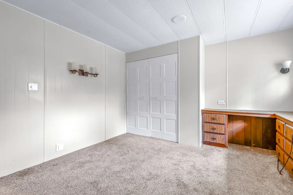 6915 Rowley Drive Jefferson Township MI 49266