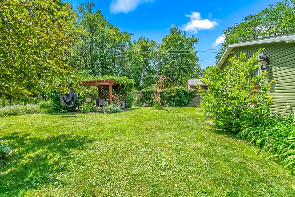 22 Morry Street Hillsdale City MI 49242
