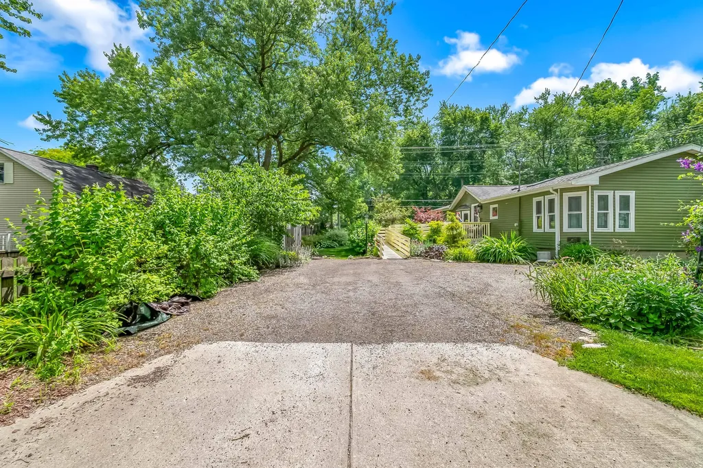 22 Morry Street Hillsdale City MI 49242