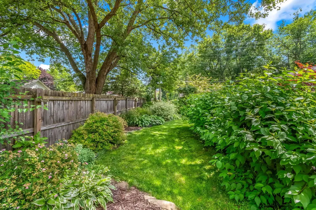 22 Morry Street Hillsdale City MI 49242