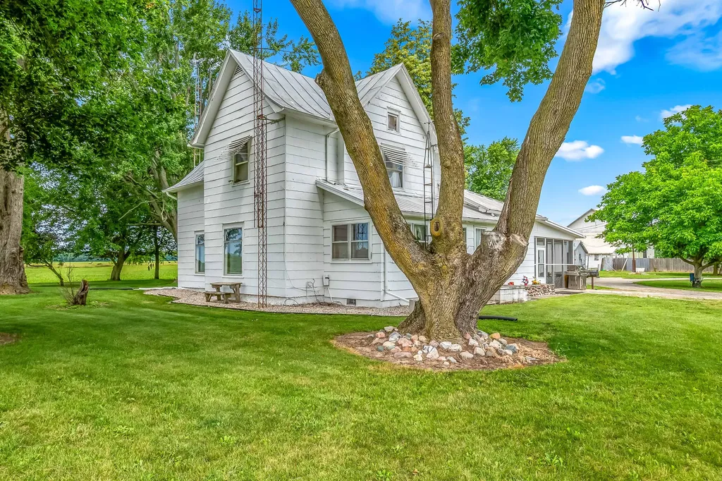 7980 E Territorial Road Amboy Township MI 49288