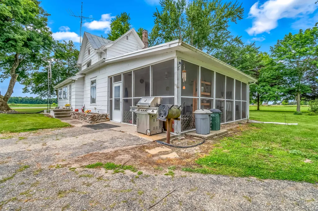 7980 E Territorial Road Amboy Township MI 49288