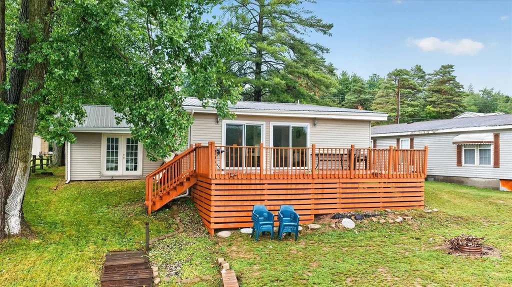 1043 Mckimmy Drive Tobacco Township MI 48612