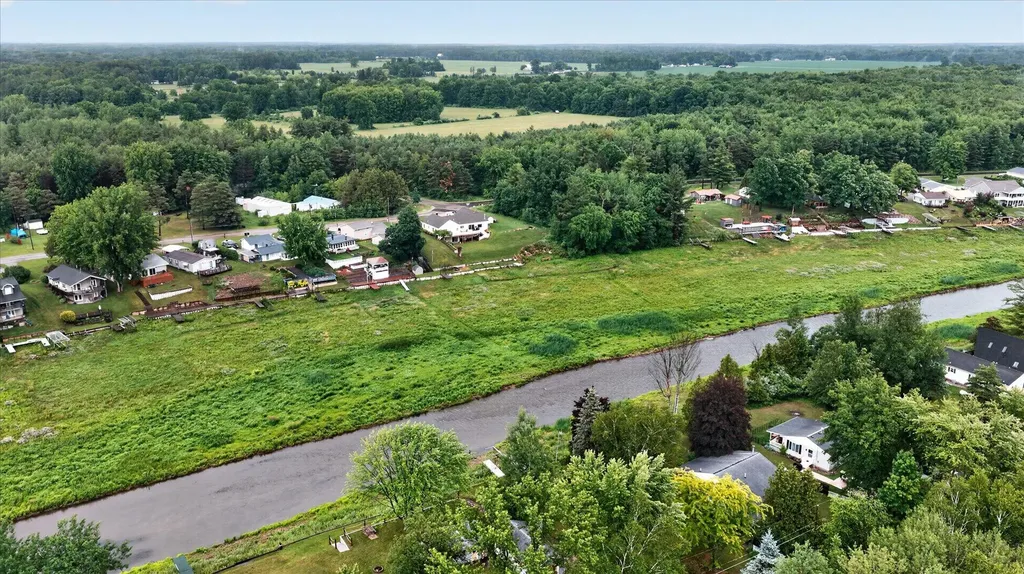 1043 Mckimmy Drive Tobacco Township MI 48612