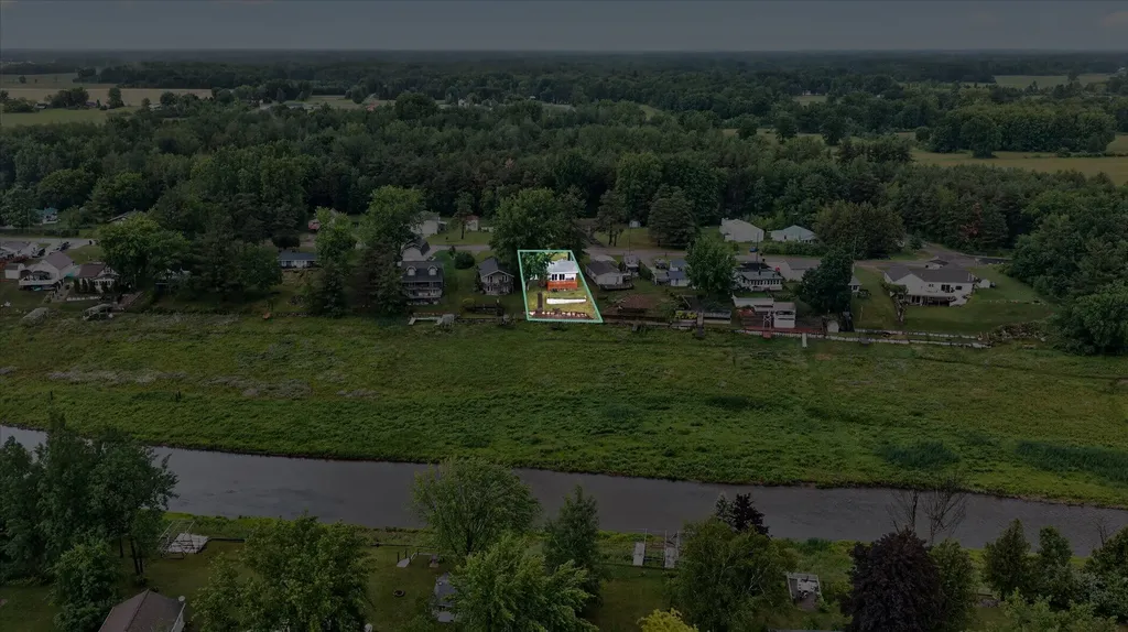 1043 Mckimmy Drive Tobacco Township MI 48612