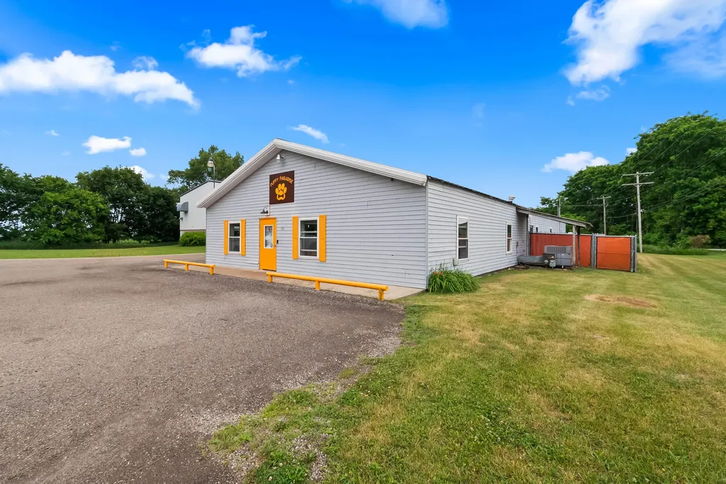 136 Concord Road Jonesville City MI 49250