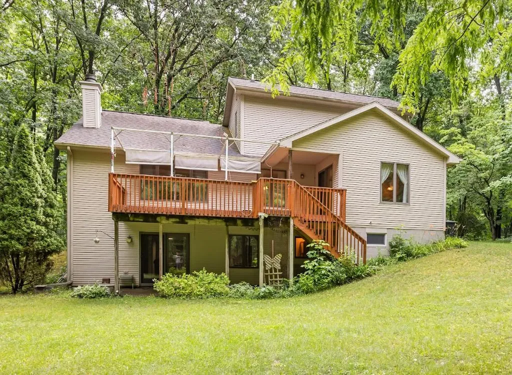 2900 Noon Road Leoni Township MI 49201