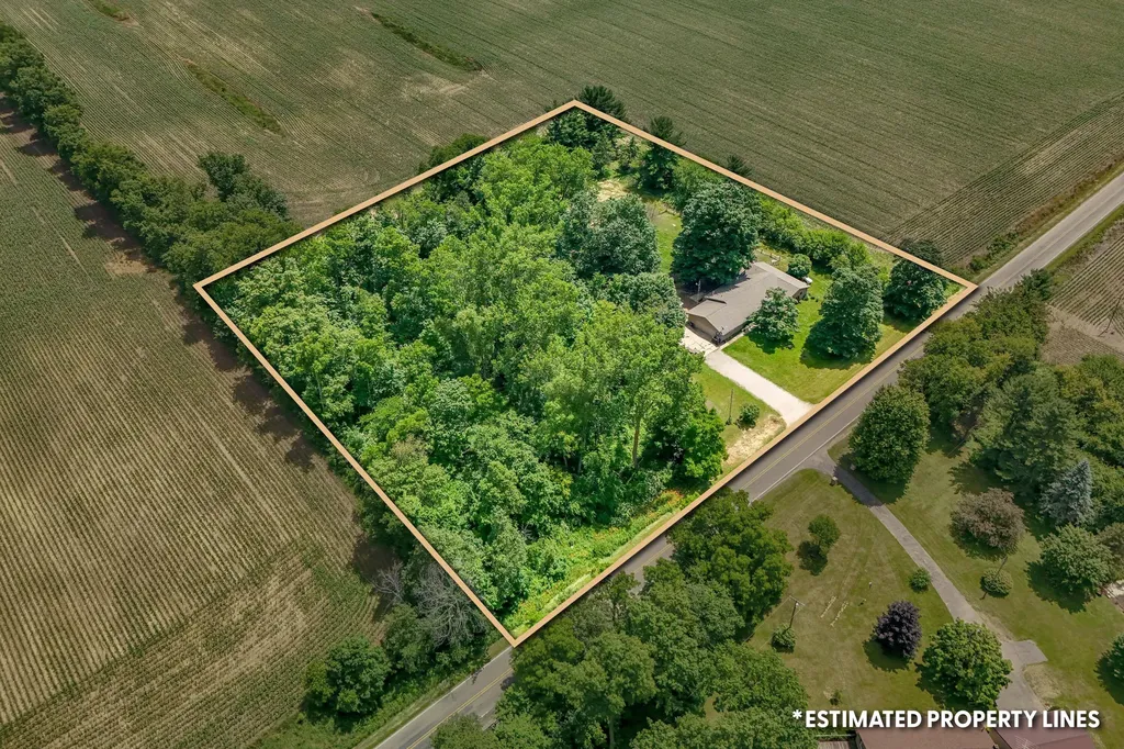 7051 Long Lake Road Reading Township MI 49274