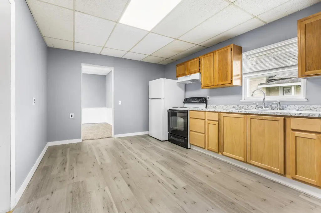 65 E Chicago Street Quincy Village MI 49082