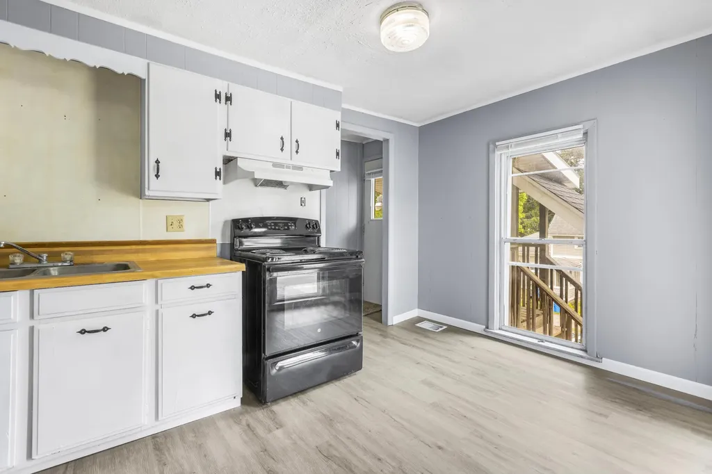 65 E Chicago Street Quincy Village MI 49082