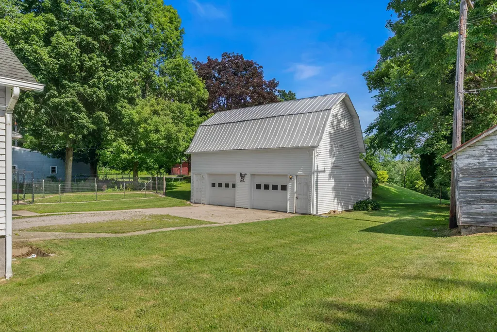 5388 Beecher Road Jefferson Township MI 49266