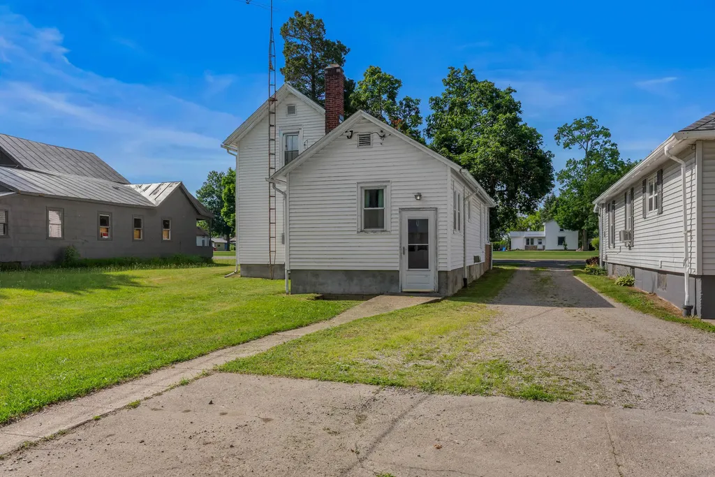 5388 Beecher Road Jefferson Township MI 49266