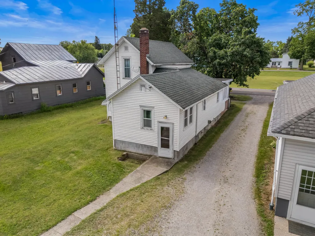 5388 Beecher Road Jefferson Township MI 49266
