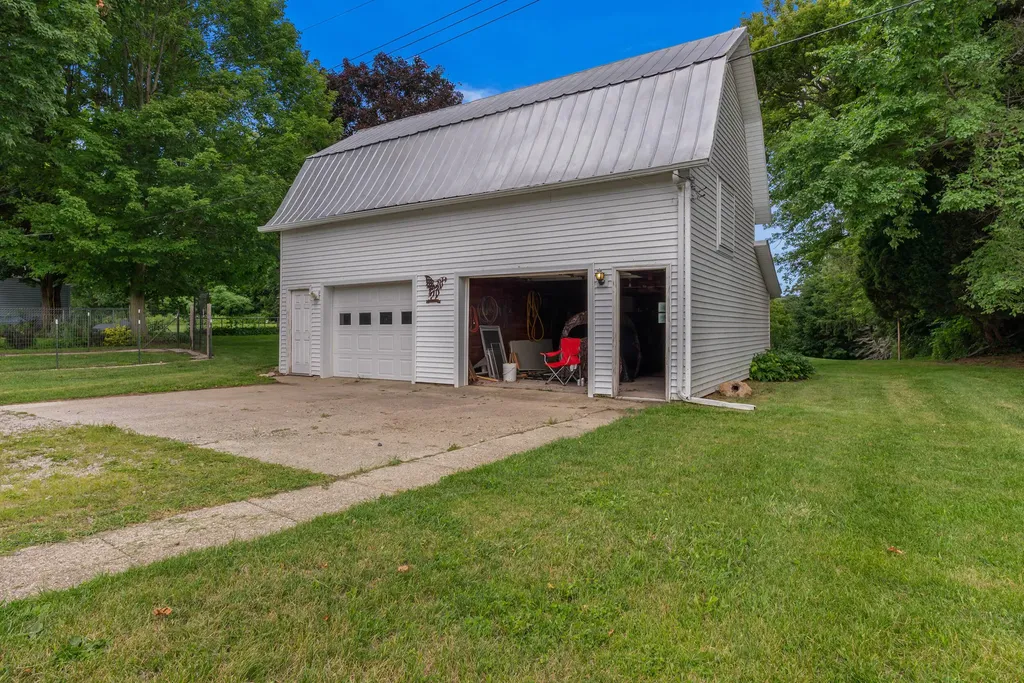 5388 Beecher Road Jefferson Township MI 49266