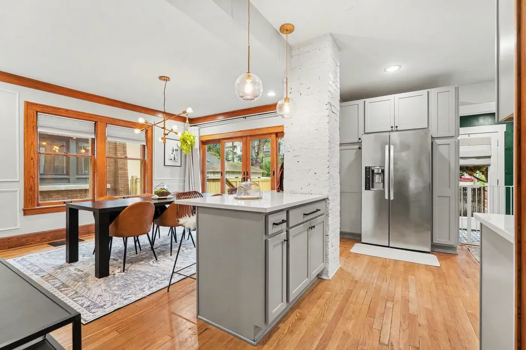 15 Auburn Avenue SE Grand Rapids City MI 49506