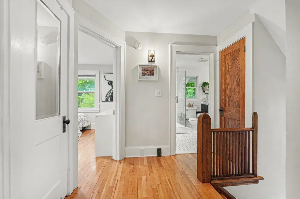 15 Auburn Avenue SE Grand Rapids City MI 49506