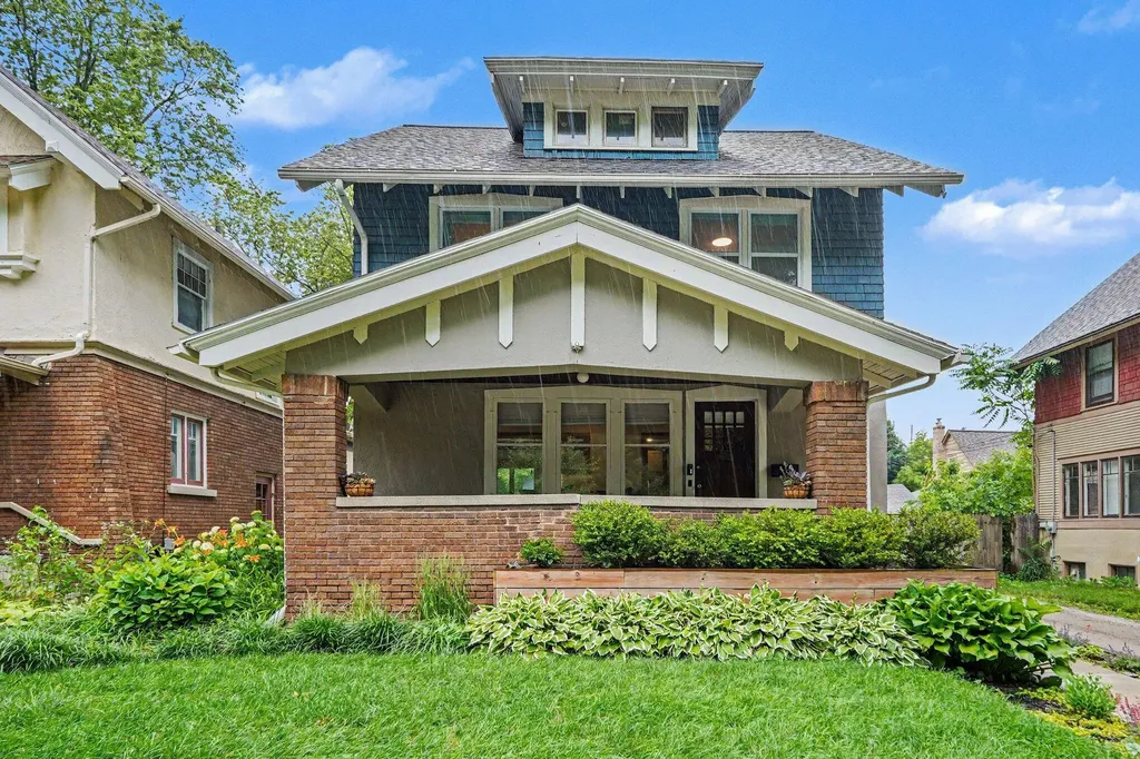 15 Auburn Avenue SE Grand Rapids City MI 49506