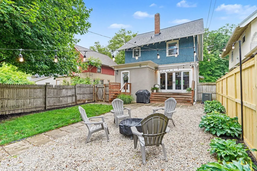 15 Auburn Avenue SE Grand Rapids City MI 49506