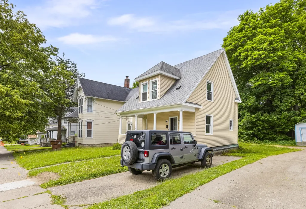 1030 S Jackson Street Jackson City MI 49203