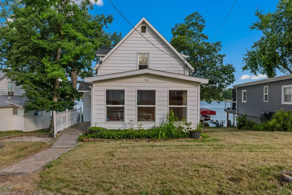 740 N Hawley Drive Girard Township MI 49036