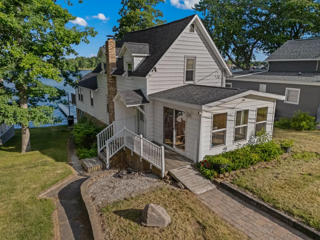 740 N Hawley Drive Girard Township MI 49036
