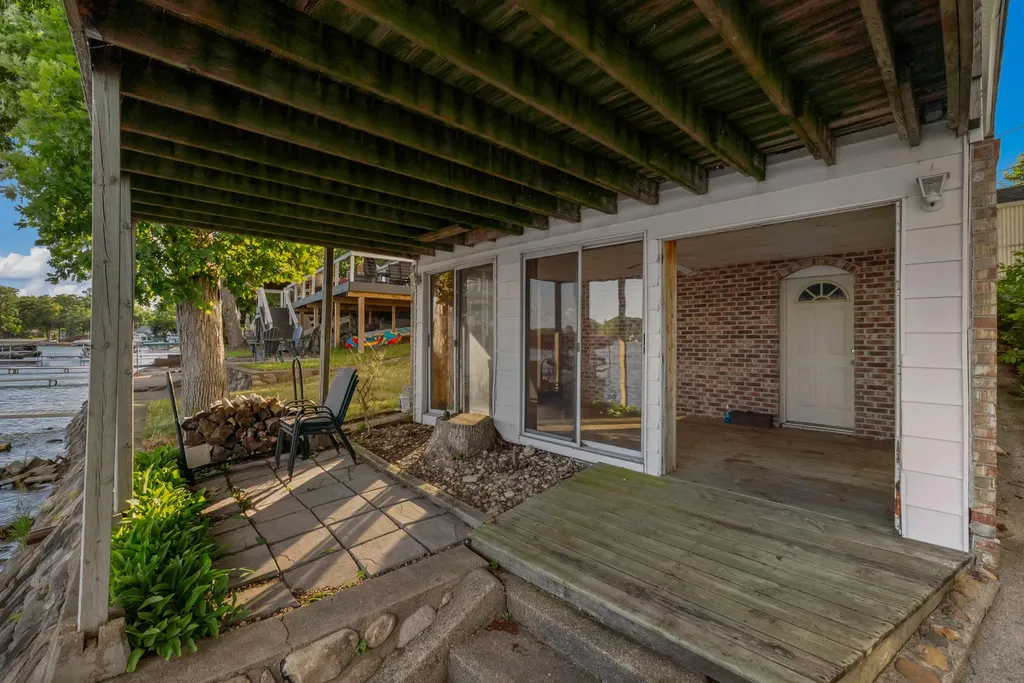 740 N Hawley Drive Girard Township MI 49036