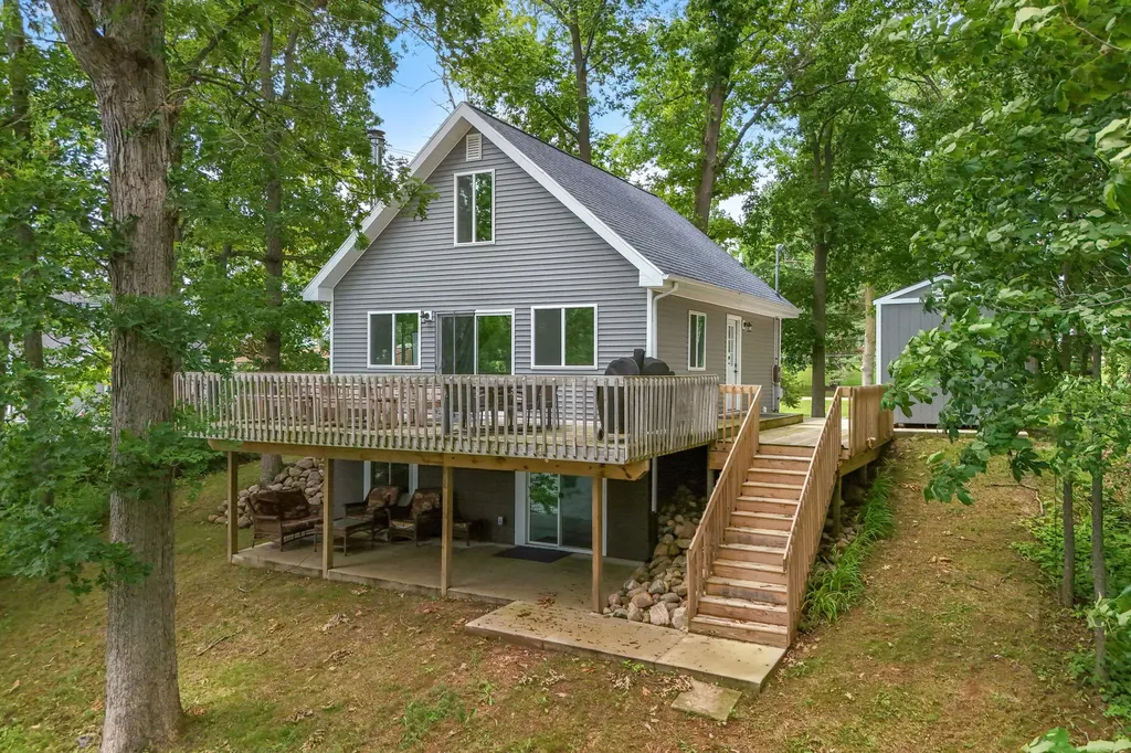 10911 Woodbrook Drive Somerset Township MI 49233