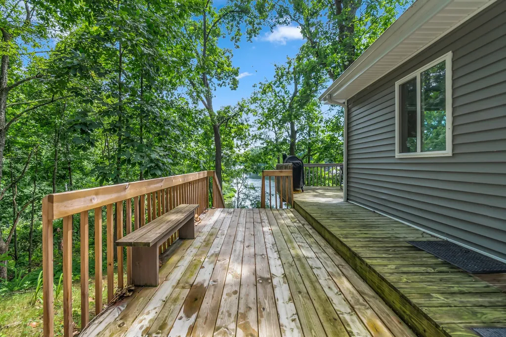 10911 Woodbrook Drive Somerset Township MI 49233