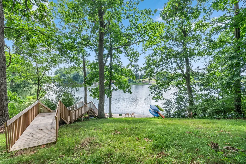10911 Woodbrook Drive Somerset Township MI 49233