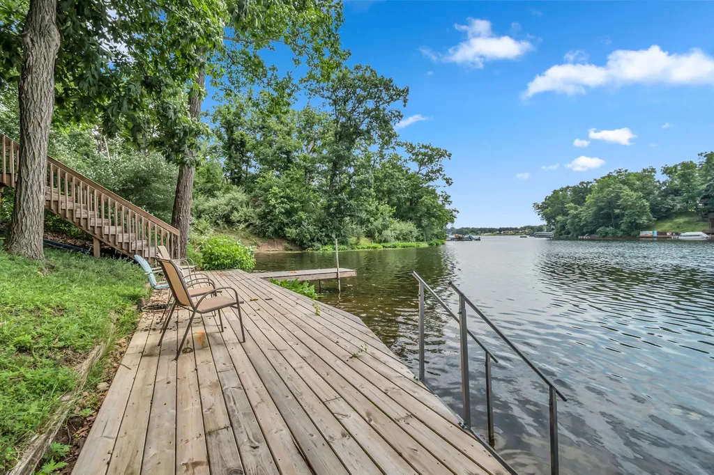 10911 Woodbrook Drive Somerset Township MI 49233