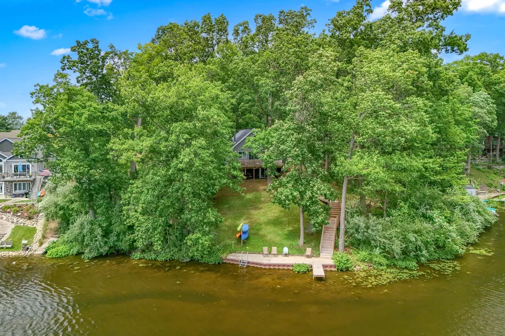 10911 Woodbrook Drive Somerset Township MI 49233