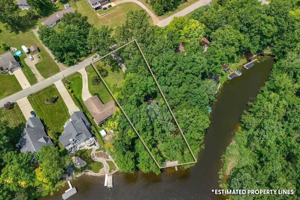 10911 Woodbrook Drive Somerset Township MI 49233