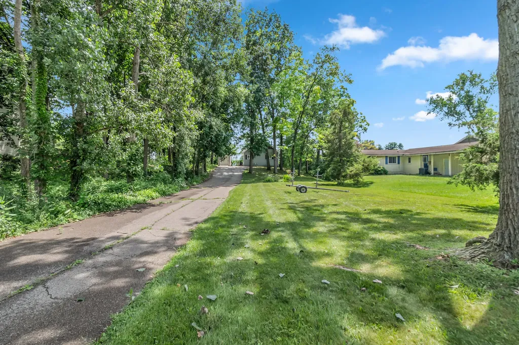 10911 Woodbrook Drive Somerset Township MI 49233