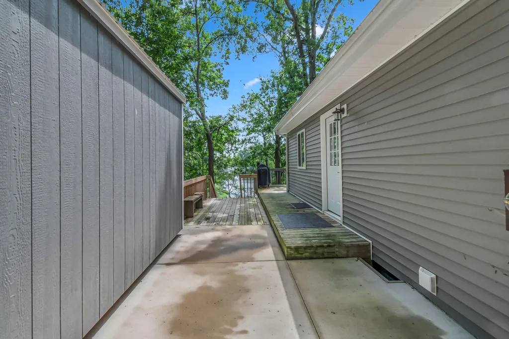 10911 Woodbrook Drive Somerset Township MI 49233