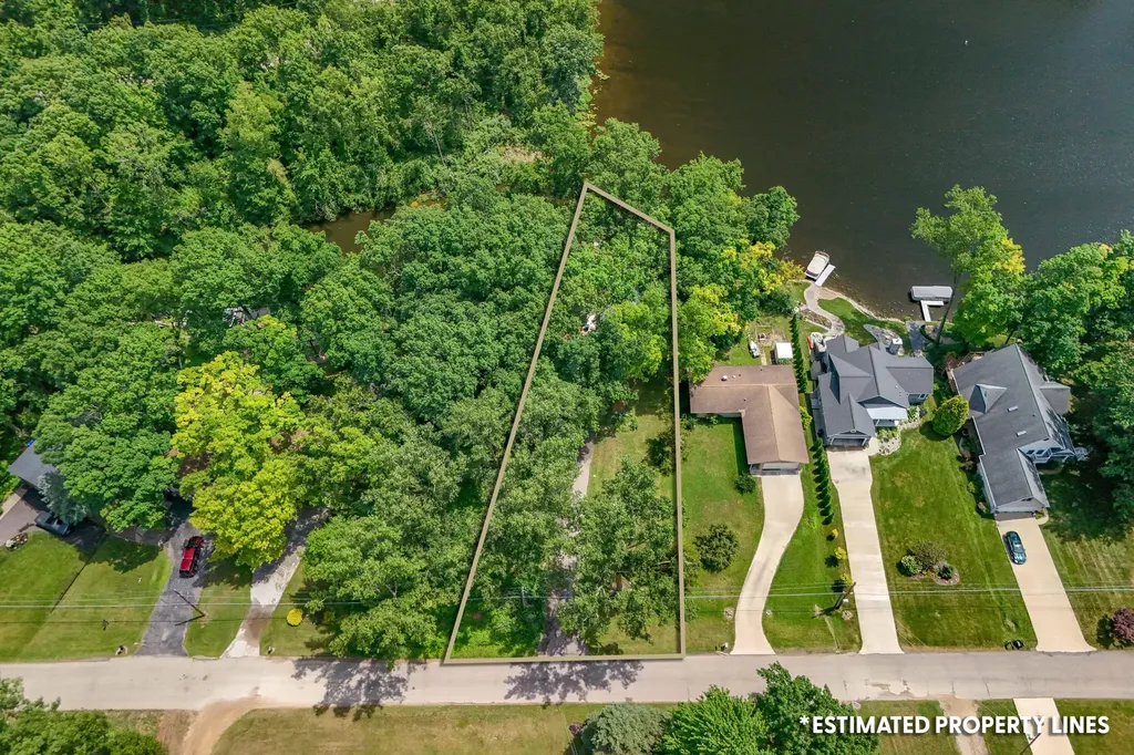 10911 Woodbrook Drive Somerset Township MI 49233