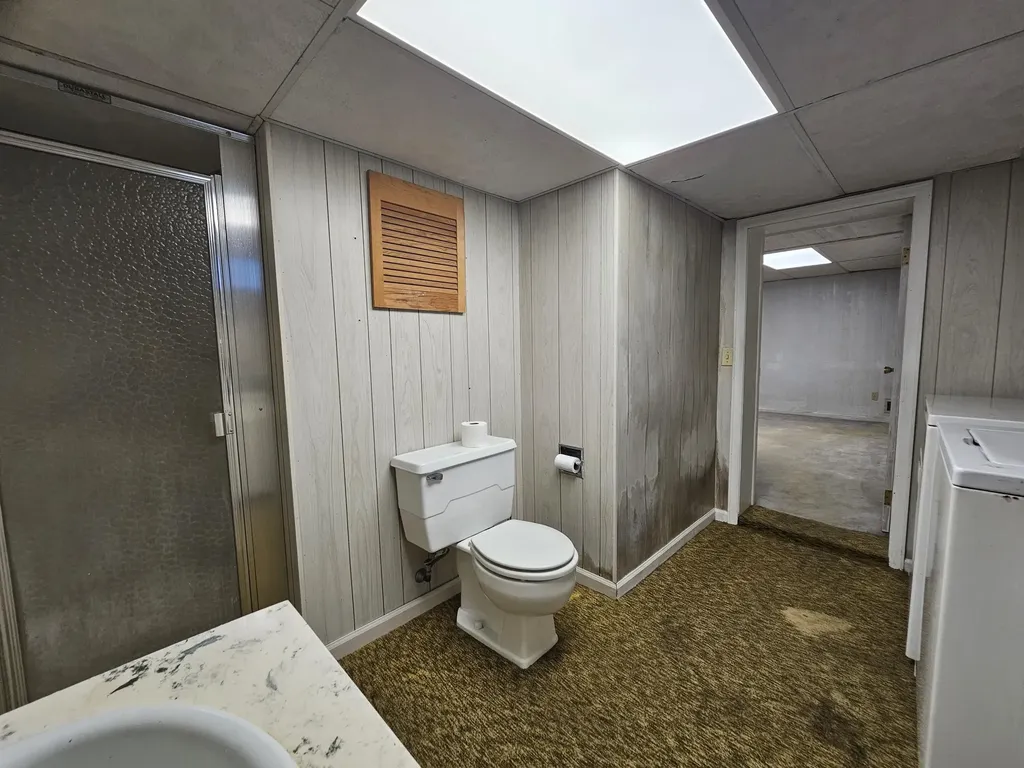 117 S West Hillsdale City MI 49242