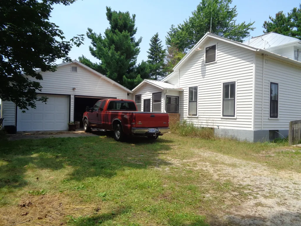 1311 E Montgomery Road Woodbridge Township MI 49242