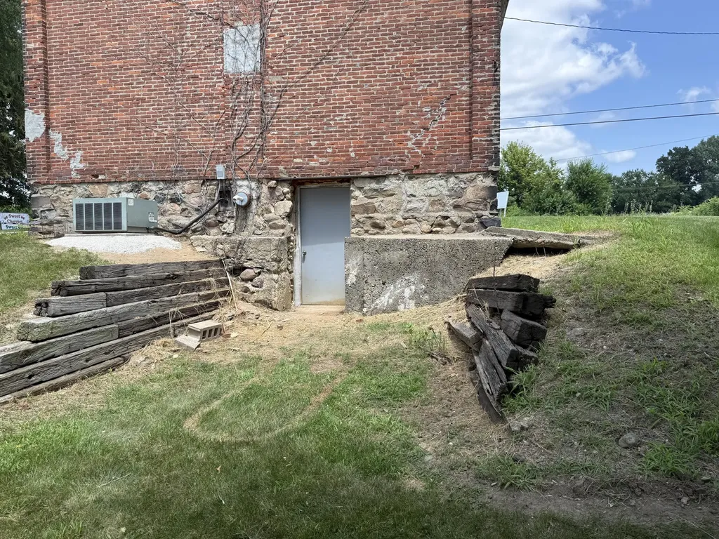 801 E Chicago Road Quincy Township MI 49082