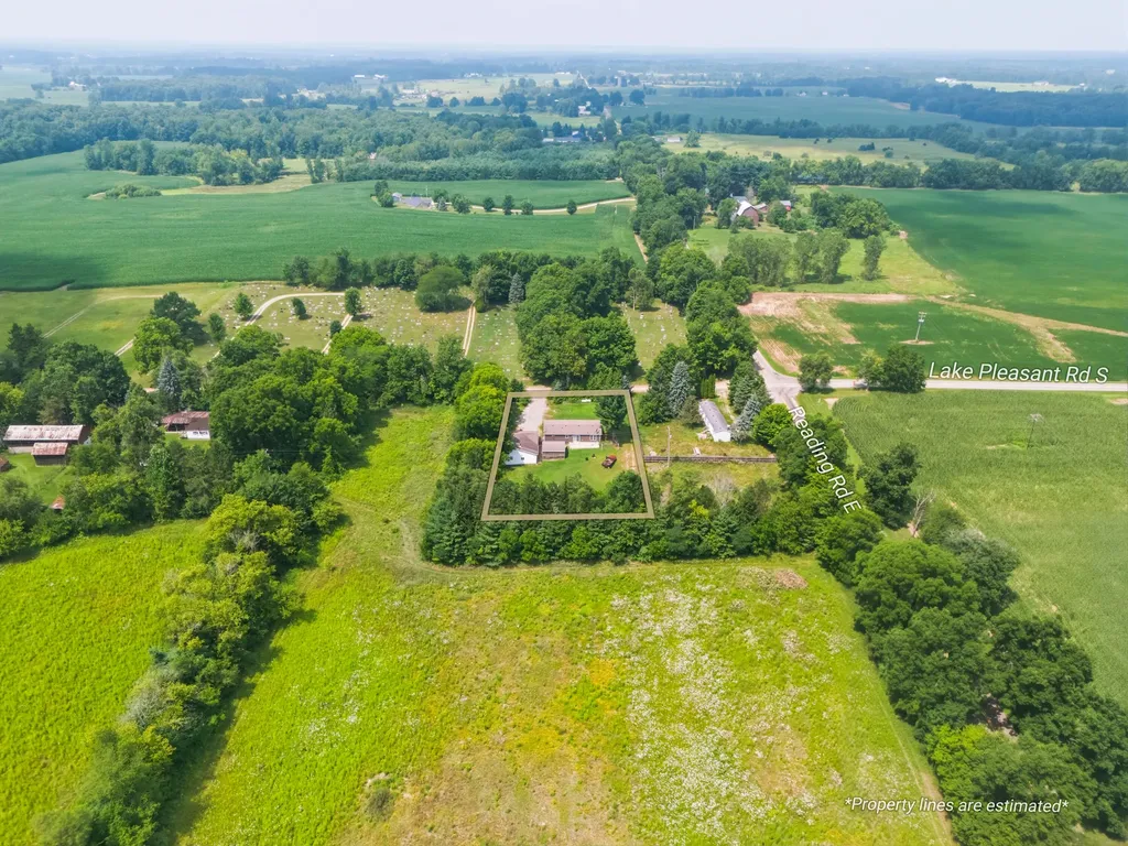 5523 S Lake Pleasant Road S Jefferson Township MI 49266